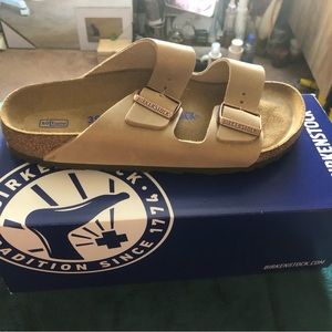 NWT (In Box) Arizona Birkenstock Sandals